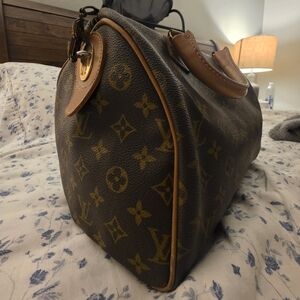 Louis Vuitton Classic Monogram Speedy 35 Bag EUC with COA - AS IS